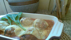 Almôndegas recheadas à parmegiana - fácil