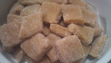 Doce de banana em pedaços