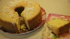 Bolo de Fubá com Coco