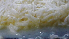 Bolo ou cuscuz de tapioca (ou bolo cru de tapioca)