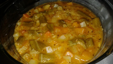 Sopa de quiabo com batata e cenoura