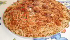 Macarronada ao molho de calabresa