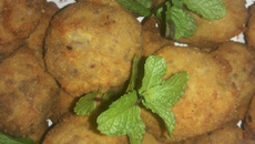 Bolinho de carne empanado