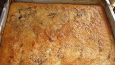 Torta de banana com farofa