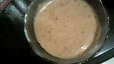 Sopa de batata com calabresa triturada