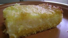 Folo de fubá com creme