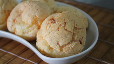 Pão de queijo super fácil