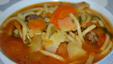 Sopa de carne à moda da vovó