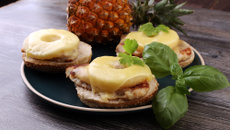 Hawai toast (pão de forma integral com abacaxi)