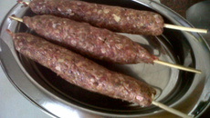 Receita de Kafta "moída no espeto"