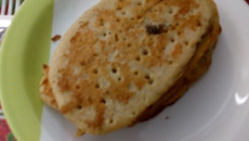 Panqueca de banana, aveia e mel