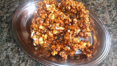Pipoca caramelada