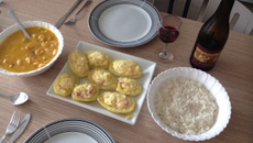 Camarão ao molho de manga e maracujá