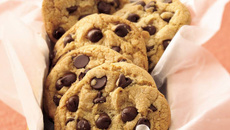 Bolachas com pepitas de chocolate