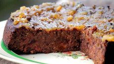 Bolo de Natal com frutas secas e geleia de laranja