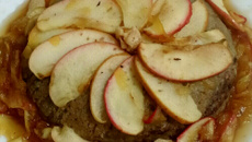 Bolo de caneca de maçã