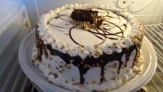 Torta de brigadeiro branco com damasco