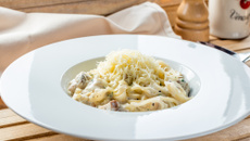 Macarrão com creme de philadelphia