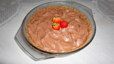 Torta de morango com chantilly de chocolate