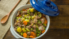 Picadinho de carne com batata e cenoura fácil