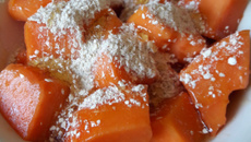 Mamão com aveia e mel