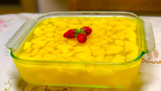 Gelatina com abacaxi