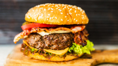 Hambúrguer caseiro simples