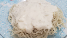 Molho branco com noz-moscada