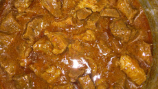 Acém com gengibre e pimenta