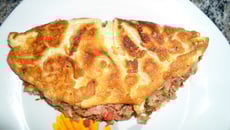 Omelete de calabresa