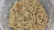 Frango desfiado na panela de pressão