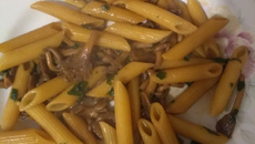 Penne com shimeji
