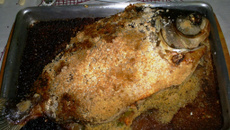 Pacu assado no sal grosso