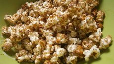 Pipoca doce com canela