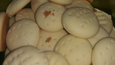 Biscoitinho amanteigado de leite condensado