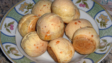 Pão de queijo super fácil