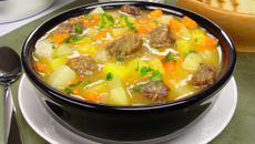 Sopa de legumes levinha