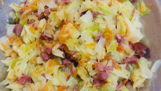 Salada de calabresa com repolho