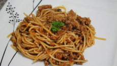 Macarrão à bolonhesa especial