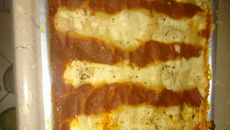 Lasanha à bolonhesa com massa de pastel - Divina