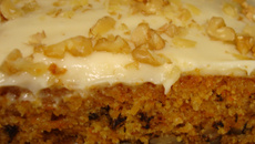 Bolo de cenoura americano