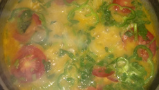 Moqueca de peixe tipicamente baiana,com camarão