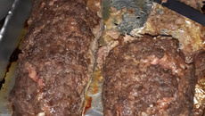Rocambole de carne com presunto