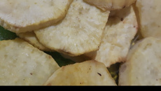 Chips de batata doce de micro-ondas