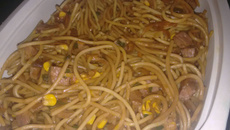 Macarrão na chapa caseiro