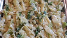 Salada de repolho com frutas