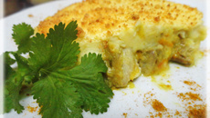 Escondidinho de dourado ao curry