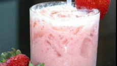 Batida de vinho com leite consensado