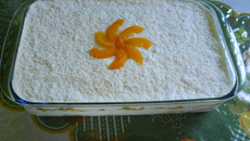 Pavê de pêssego com chantilly