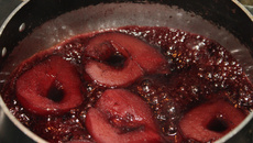 Pêras ao vinho tinto